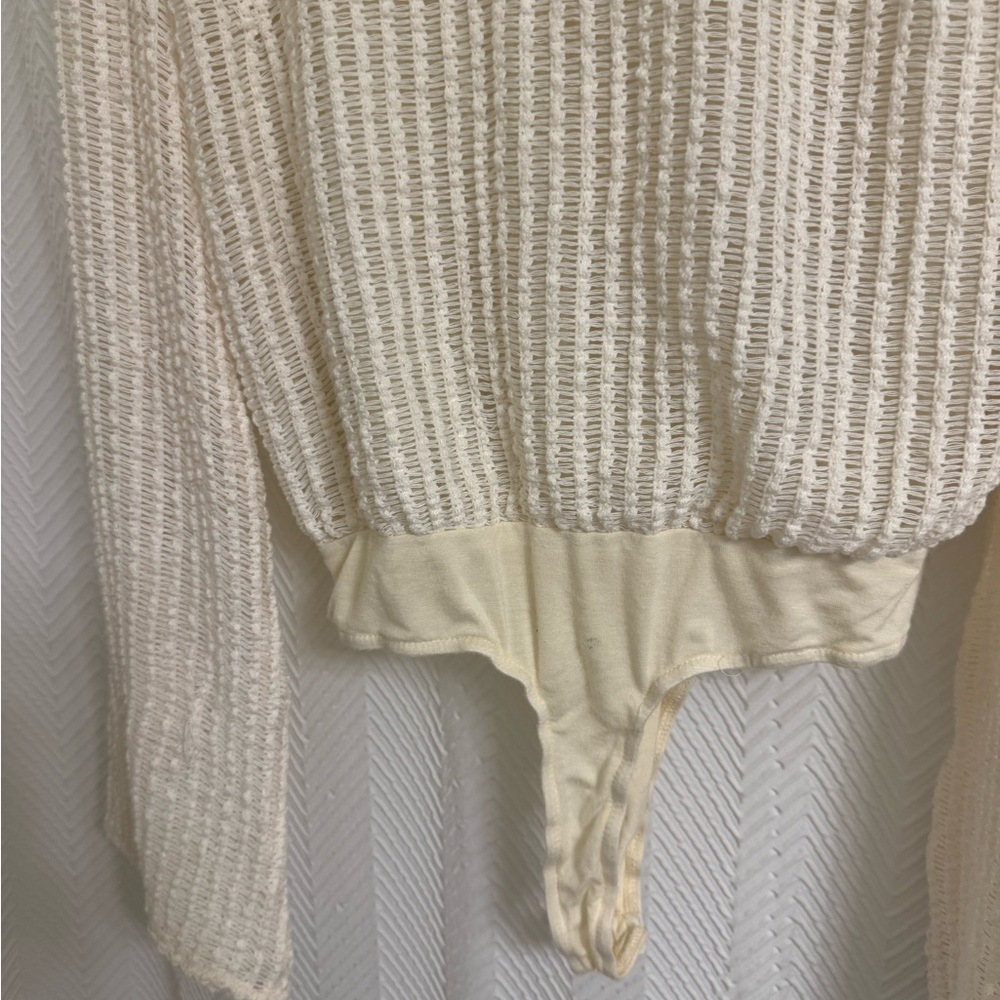 Lulu's Ivory Ribbed V-Neck Bodysuit - Picture 8 of 9
